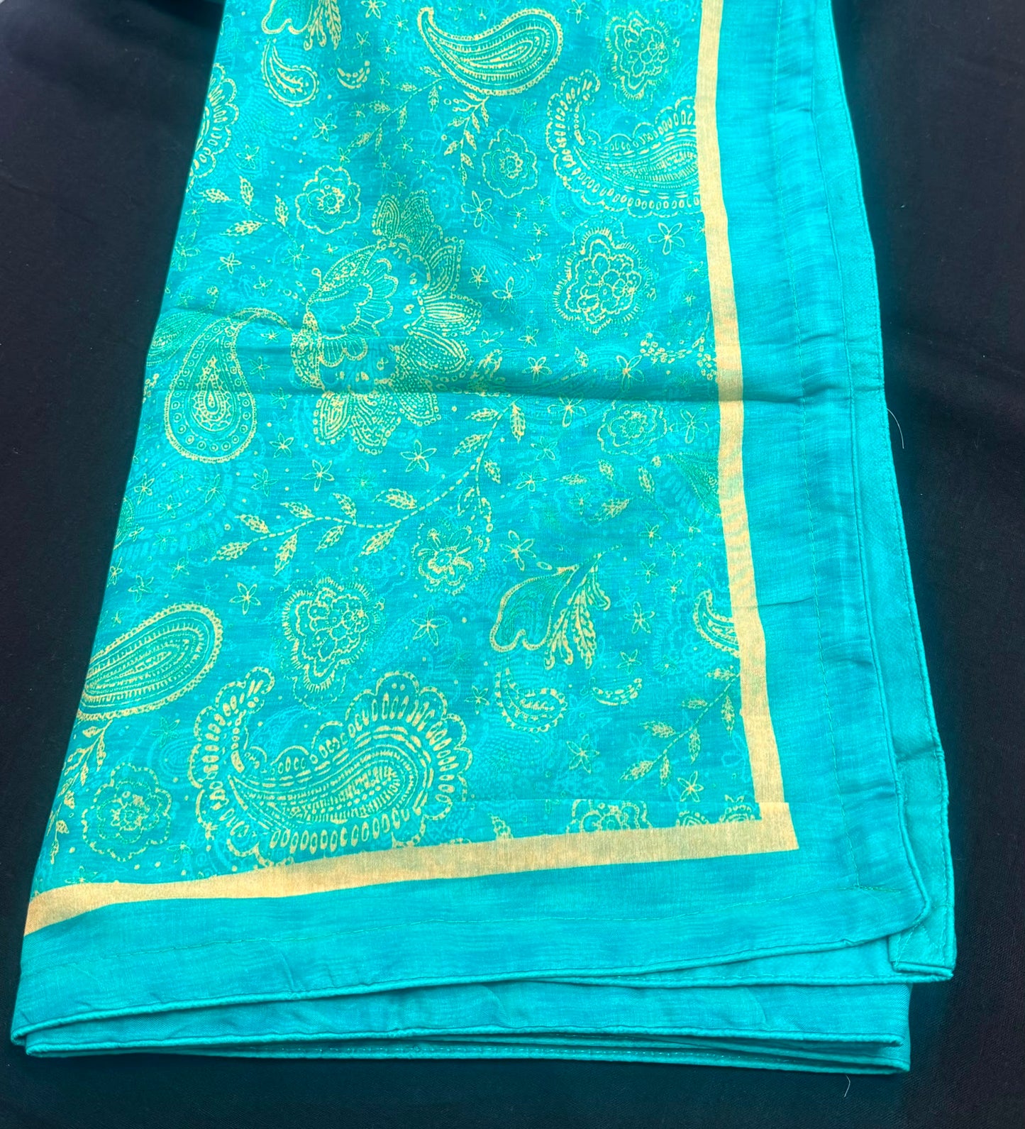 Suit l Criss and Masleen Cotton